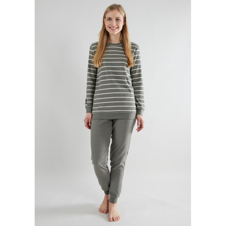 badstof-pyjama-211uxv-1.jpg Gotzburg dames badstof pyjama groen 240172 322 | Textielhuis - Afbeelding 1