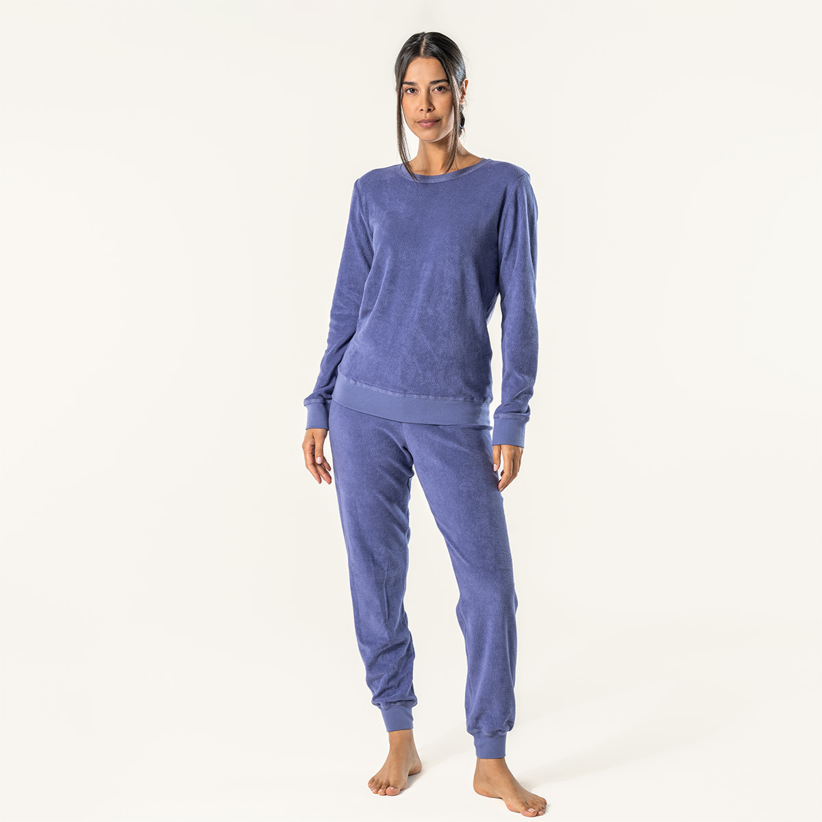 badstof-pyjama-774hgg-1.jpg Lavendelkleurige badstof damespyjama van biokatoen - Afbeelding 1