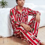 Chelsea Peers Vintage Santa Stripe Button Up Men's Pyjama Set Red S