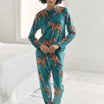 Chelsea Peers Tigers Velour Long Pyjama Set, Teal
