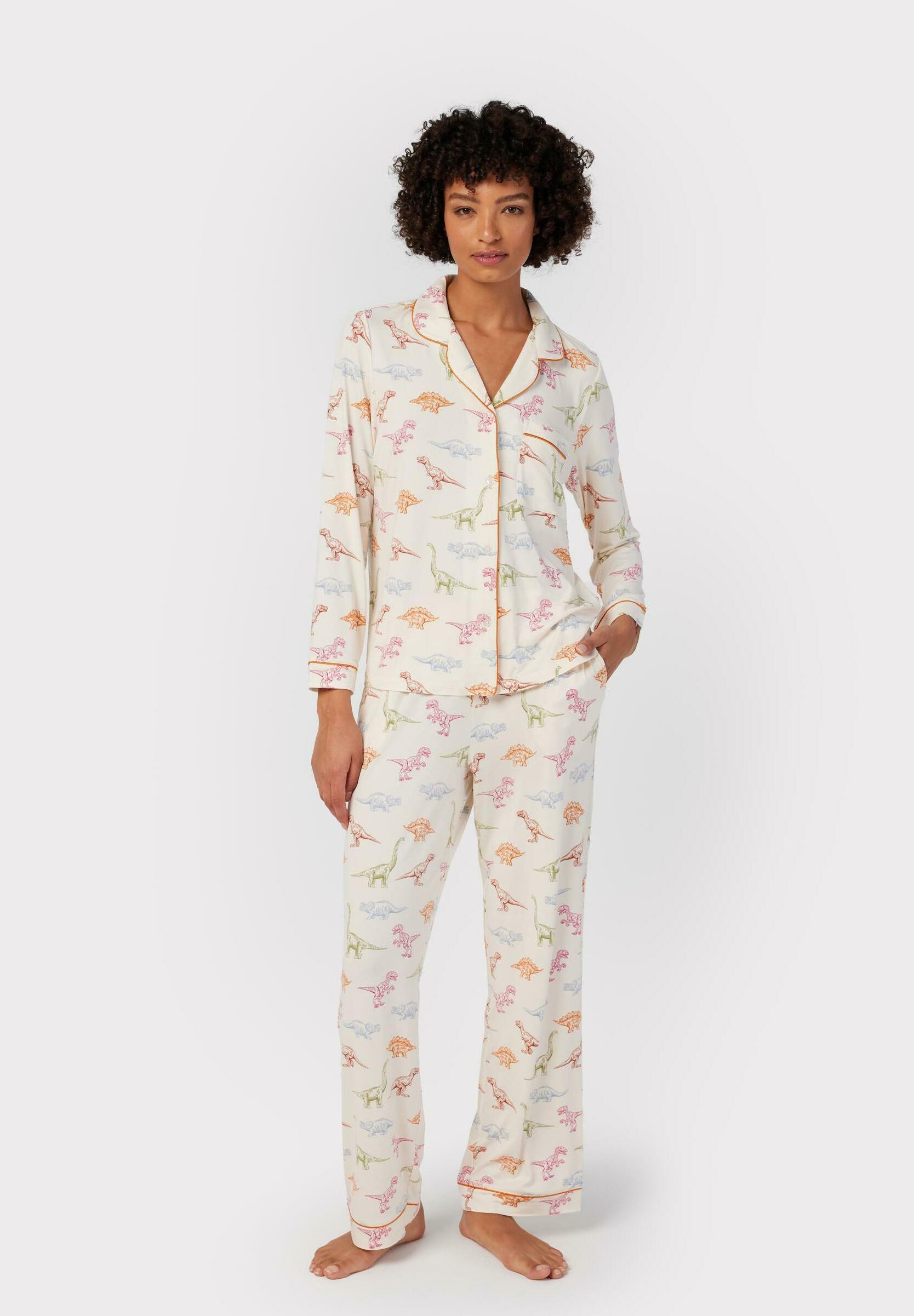 dino-pyjama-967qxf-1.jpg Chelsea Peers DINOSAUR PRINT SET Pyjama off white/crème Zalando.nl - Afbeelding 1