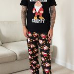 Kopen Vanilla Underground heren Disney Sneeuwwitje zwart pyjama met korte mouwen en lange pijpen van 100% katoen van Next Nederland