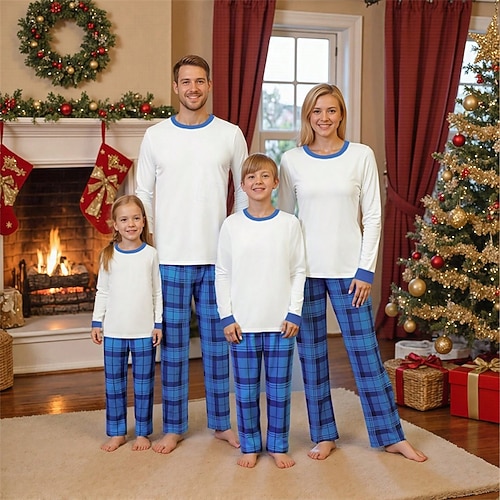 familie-pyjama-361gcs-1.jpg Familie look Kerstmis Kerst Familie Pyjama Pyjama Familie sets Ruitjes Huis Afdrukken blauw Lange mouw Dagelijks Bijpassende outfits 2026 €21.5 - Afbeelding 1