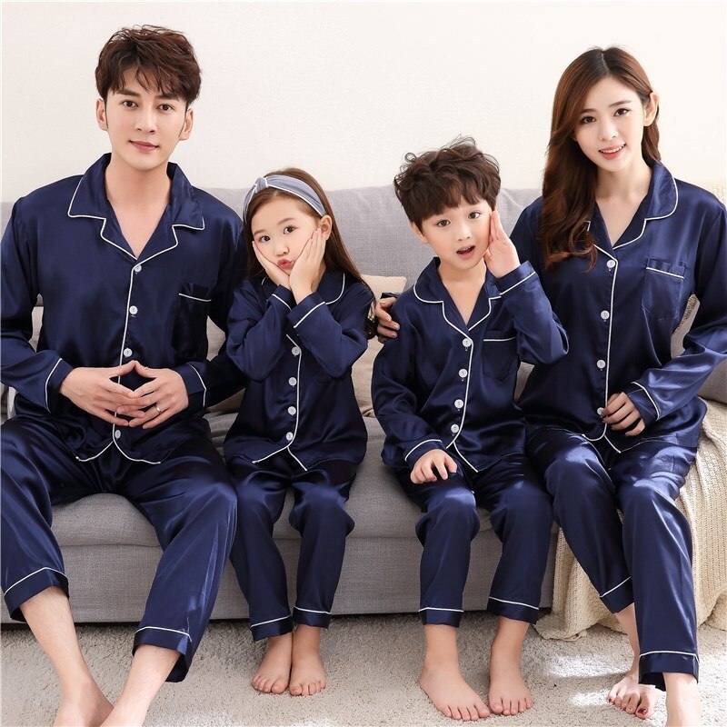 familie-pyjama-377req-1.jpg Familie Matching Pyjama Set Lange Mouw Zijde Nac... – Grandado - Afbeelding 1