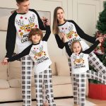 Zwart wit geruite kerst herten familie pyjama set