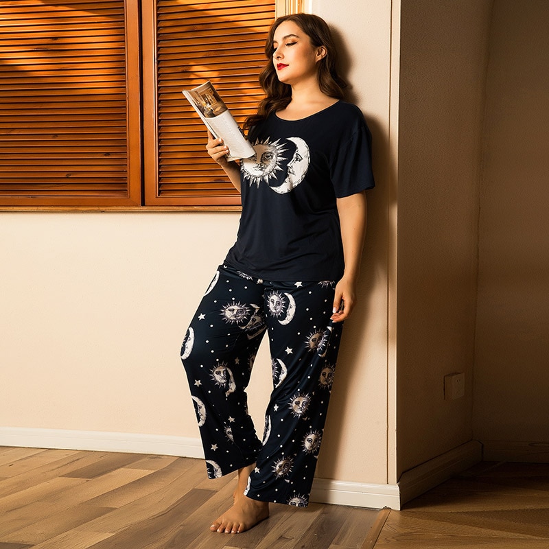grote-maten-pyjama-dames-370hlg-1.jpg 2 delige Pyjamaset Dames Zon Maan Print Korte Mo... – Grandado - Afbeelding 1