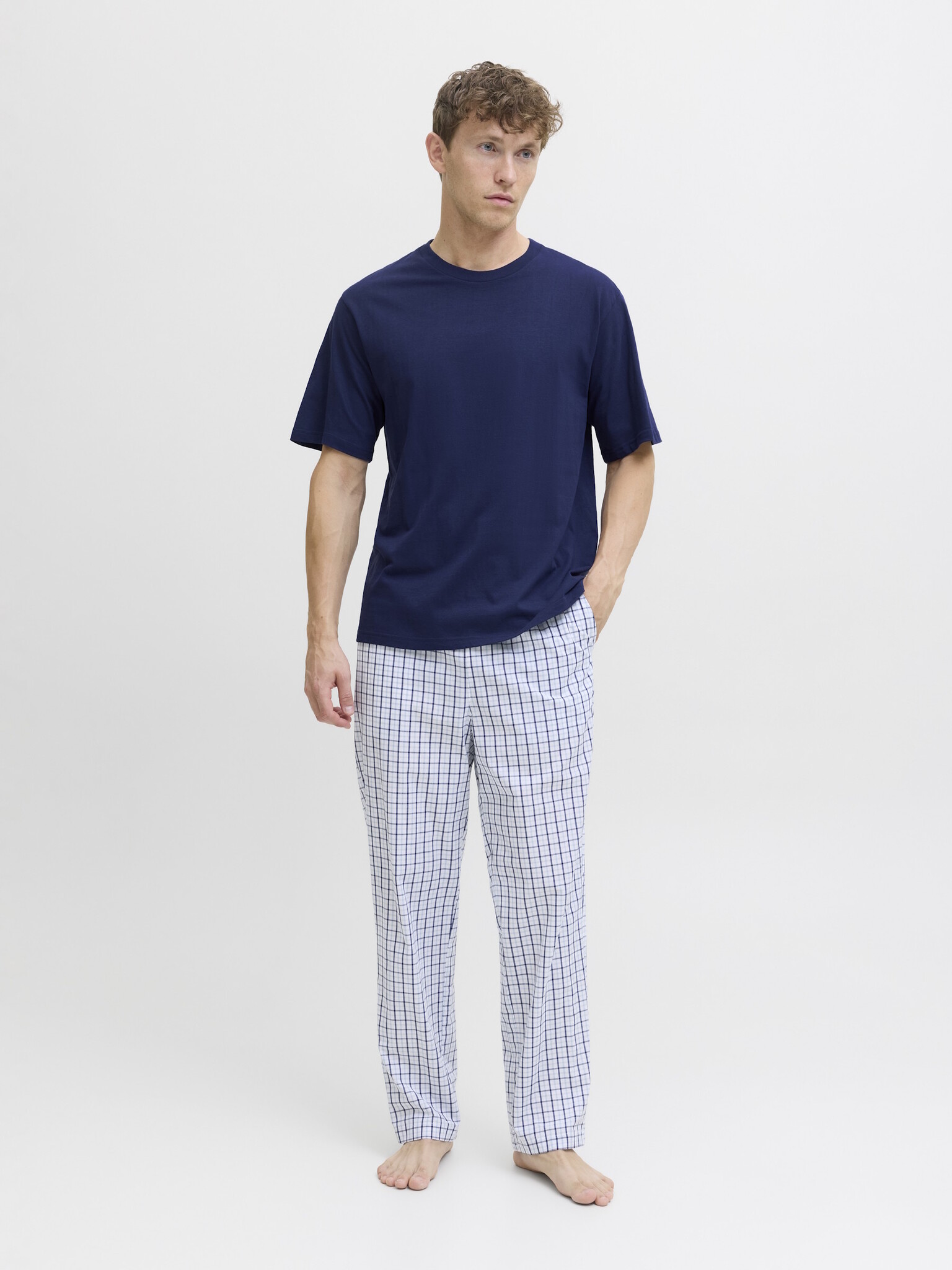heren-pyjamabroek-944hic-1.jpg Jack & Jones Jack & Jones Heren Pyjama Set Lange Pyjamabroek JACFLORENCE Blauw/Wit Geblokt - Afbeelding 1