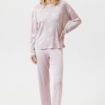 Lange pyjama Serie Pretty Dots Kleur Pink Parfait