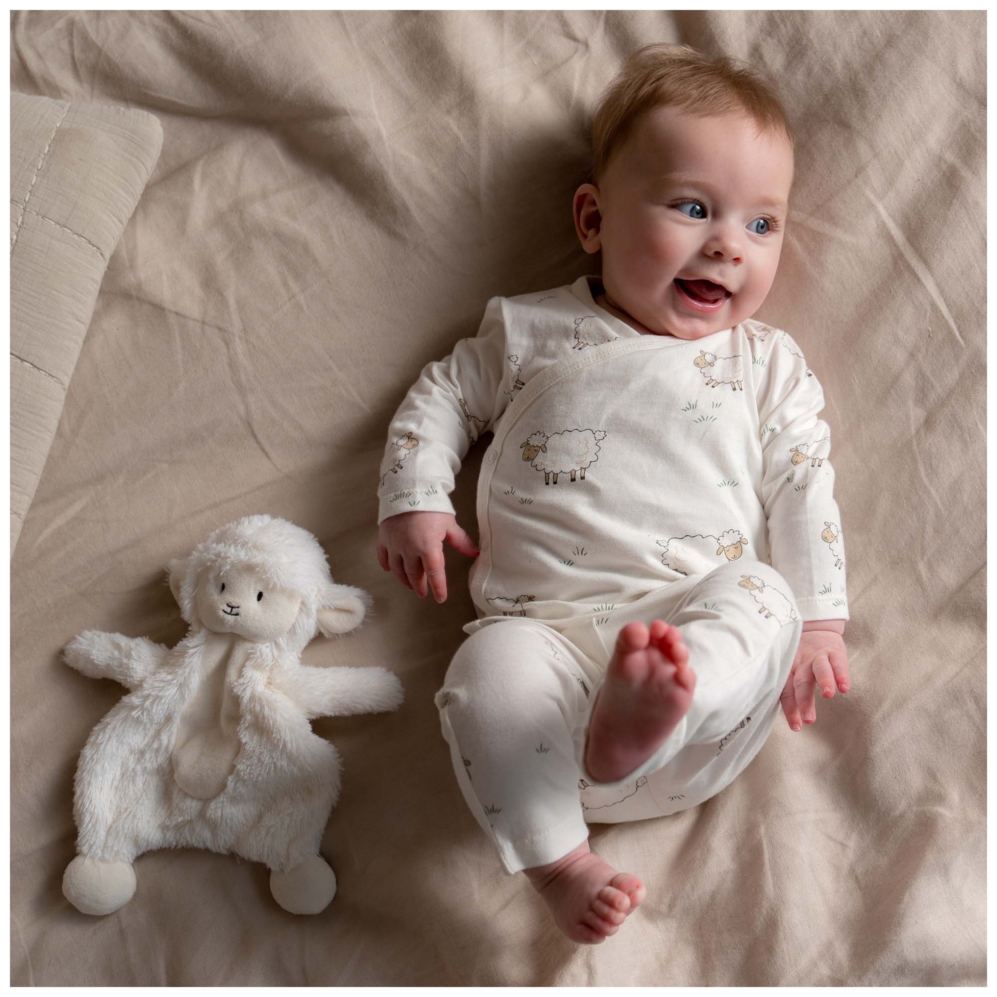 newborn-pyjama-869dag-1.jpg Prénatal baby pyjama Schapen wit kopen Prénatal - Afbeelding 1