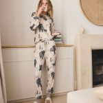 Next Pyjama in Crème | ABOUT YOU