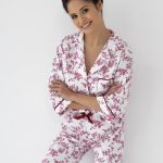 Sensis Dames Pyjama Knoopjes Wit Bordeaux Rosaline 38 / M | bol