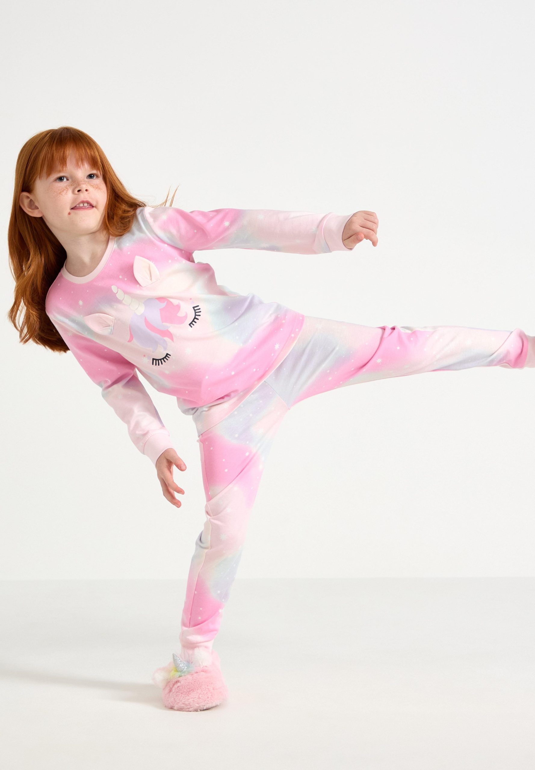 unicorn-pyjama-391hfq-1.jpg Lindex RAINBOW UNICORN 3D SET Pyjama light pink/roze Zalando.nl - Afbeelding 1