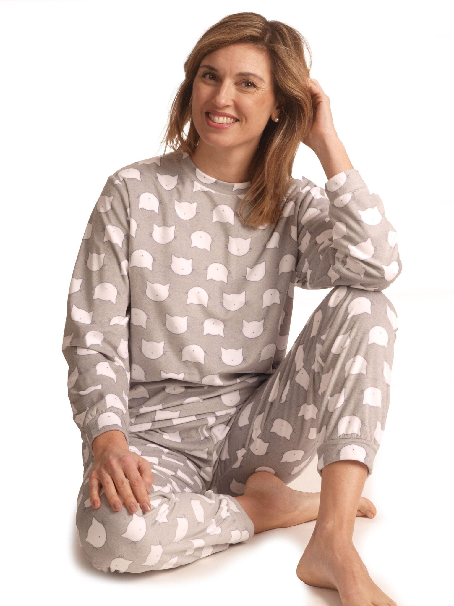 velours-pyjama-dames-412qef-1.jpg Cocodream micro velours dames pyjama Cats Grijs / XL - Afbeelding 1