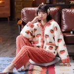 Flanel Fluwelen Pyjama Dames Herfst en Winter Koreaanse Kawaii Zoete Dikker Warme Zachte V hals Trui Lange Mouw Tweedelige Thuiskleding kopen vanaf een prijs van 19 | Joom