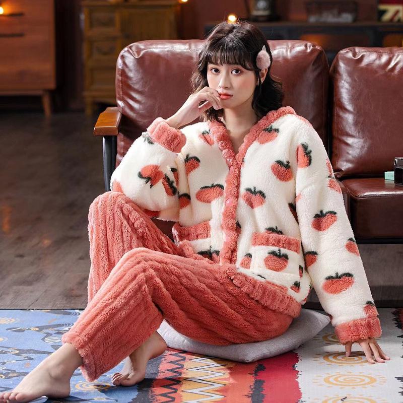 zachte-pyjama-dames-233cjd-1.jpg Flanel Fluwelen Pyjama Dames Herfst en Winter Koreaanse Kawaii Zoete Dikker Warme Zachte V hals Trui Lange Mouw Tweedelige Thuiskleding kopen vanaf een prijs van 19 | Joom - Afbeelding 1