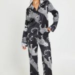 Black Satijnen Pyjama Set Met Luipaardprint, Biesdetail, Lange Mouwen En Broek | Boohoo NL